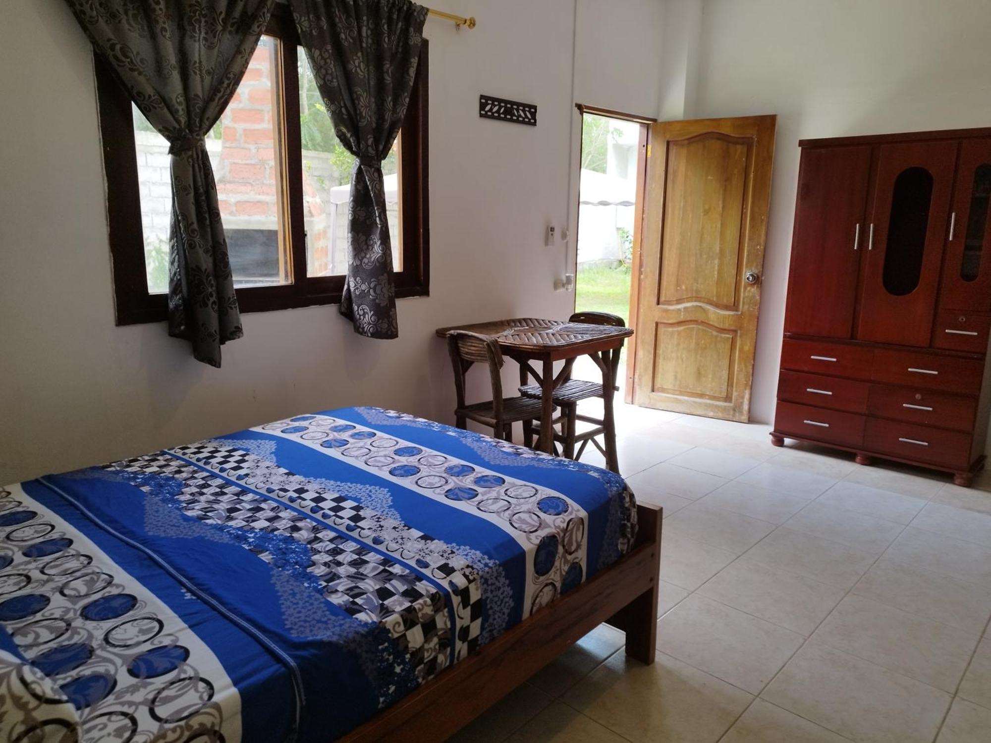 Palmendros Hosteria Montañita Buitenkant foto