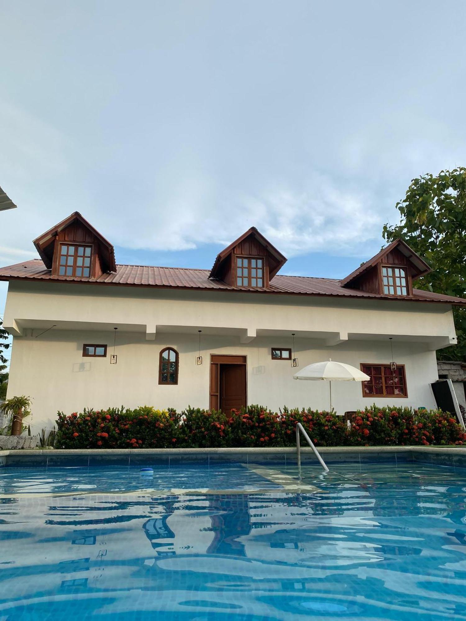 Palmendros Hosteria Montañita Buitenkant foto