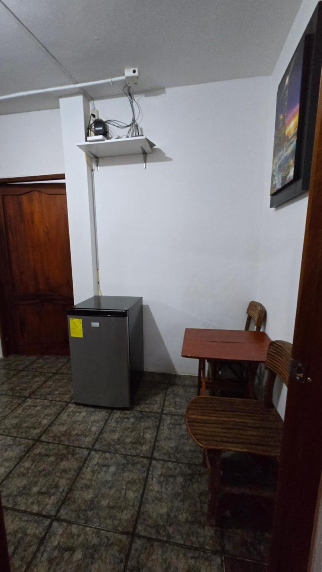 Palmendros Hosteria Montañita Buitenkant foto